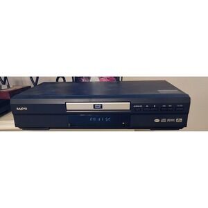 Sanyo DVD Player DWM-270 With Cables No Remote - Working, Tested